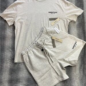 Essentails set shirt and short